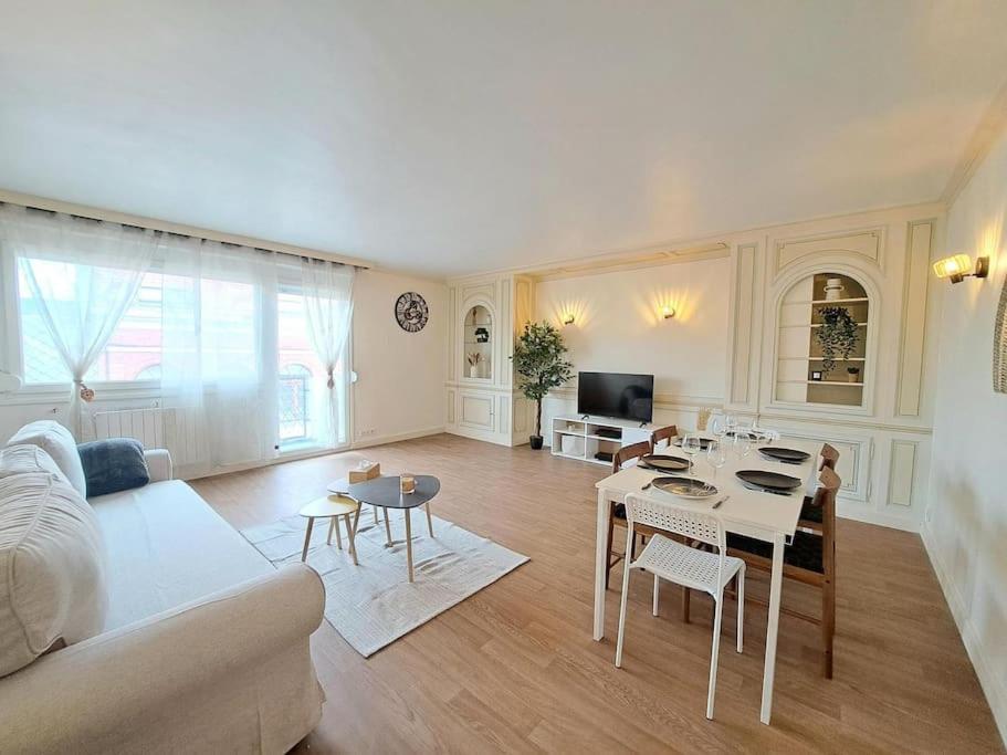 Magnifique T3 Avec Balcon Au Pied Du Metro Colbert Appartement